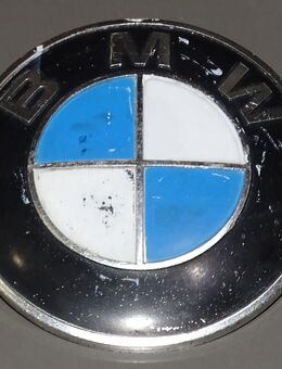 BMW E10 02 Serie Emblem 82mm 00095808114 Altmetallbeschichtete Oberfläche - Spraitbach