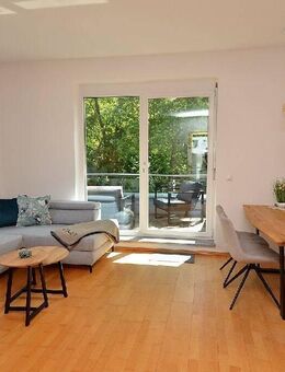 Tolle möblierte Penthouse-Wohnung mit Dachterrasse und TG-Stellplatz in Augsburg Jakobervorstad - Augsburg