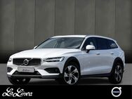 Volvo V60, 9.2 Cross Country (0018->) Plus AWD, Jahr 2023 - Saarbrücken