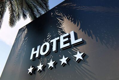 [1000€TG] M26 sucht W(18-25) für regelmäßige Overnight-Treffen im Hotel