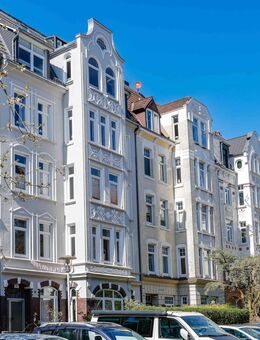 Seltene Gelegenheit - schönste Whg. im Haus: 4,5 Zi., Balkon - in Jugendstilhaus - Kiel