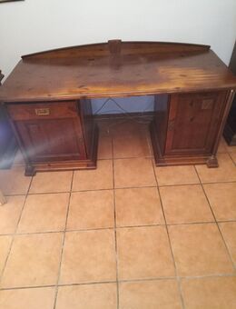 Schreibtisch mit 2 Schränken aus Afrika - Möhnesee