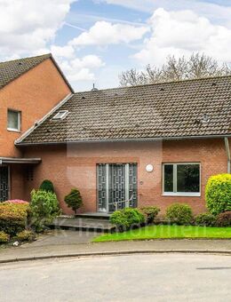 Frechen, freistehendes Einfamilienhaus mit Einliegerwohnung in bevorzugter Lage. - Frechen