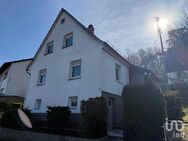Charmantes Einfamilienhaus in Hartenrod mit Potenzial und unverbaubarem Panorama - Bad Endbach