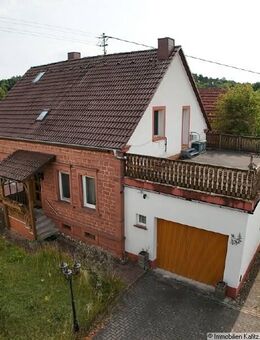 Einfamilienhaus mit Garage auf schönem Grundstück - Schwedelbach