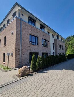 Hochwertiges Wohnen trifft Ruhe und Natur: 3-Zimmer Wohnung mit Terrasse zu vermieten - Mölln (Schleswig-Holstein)