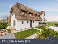 Neubau unter Reet: Hausteil (Ost) direkt an den Feldern in Morsum (DW) - Sylt