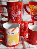 Neu! 6- teiliges Konvolut von Nescafe- Henkelbechern mit verschiedenen Motiven in 57572