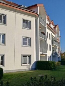 Wohnen in Lankow++komfortable 2-Zimmer-Wohnung im Dachgeschoss++mit Balkon++Fahrstuhl - Schwerin
