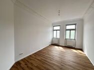 HEGERICH: Umfassend renovierte 4-Zimmer Altbauwohnung in sehr zentraler Lage! - Nürnberg