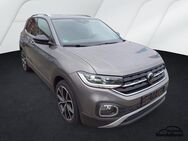 VW T-Cross, 1.5 TSI Style, Jahr 2020 - Bielefeld