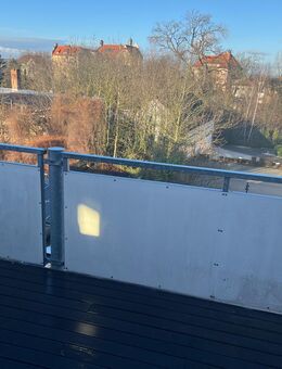 3-Raum Wohnung - Altbau, Kamin, Stellplatz und Balkon - was will man mehr? - Zeitz