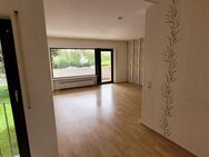 Helle 3-Raum-Hochparterre-Wohnung mit großem Süd-Balkon und EBK in Ansbach - Ansbach Zentrum