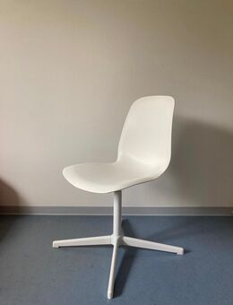 Weißer Schreibtischstuhl drehbar von Ikea - Bielefeld