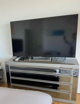 Luxuriöse Designer Kommode mit 4 Schubladen - Deggendorf