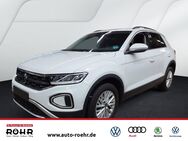 VW T-Roc, 1.0 TSI Life, Jahr 2024 - Passau