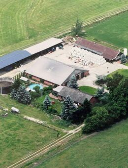 Natur pur: Ihr eigener Hof mit Stall und Nebengebäude auf 2,2 ha - Option auf weitere Flächen - Ovelgönne