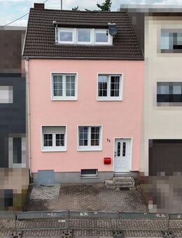 Direktbezug! Charmantes Reihenmittelhaus in bestem Zustand mit Garten & Terrasse - Saarlouis