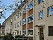 Köln Nippes, Charmante 3 Zimmer Eigentumswohnung inkl. Einbauküche, Parkettboden und gr. Balkon (Südwest- Ausrichtung) - Köln