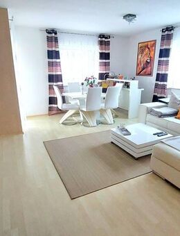 Helle Wohnung im Hochparterre mit Balkon - Hösbach