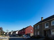 Reihenmittelhaus mit Terrasse und Garage - Rees