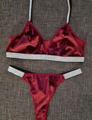 Damen Dessous Set BH und String in Samt / rot-silber / Größen von L bis XL / NEU in 45768