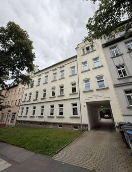 Vollvermietetes und großes MFH mit Balkonen und Stellplätzen in guter und ruhiger Lage! - Chemnitz