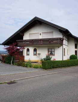 Familienidyll mit Weitblick - Hochwertiges Zuhause für bis zu drei Generationen - Dornstetten