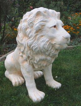Dekofigur Löwe in weiss-patine Gartendeko Tierfigur - Hergisdorf