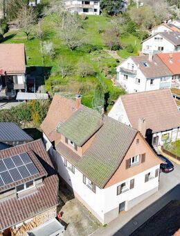 Idyllisches Anwesen mit Ausbaupotenzial - Haus mit Scheune in idyllischer Umgebung - Badenweiler