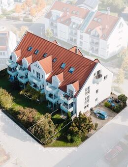 Attraktive Wohnung mit Gartennutzung, 2 TG Stellplätzen, sofort bezugsfrei - Ochsenhausen