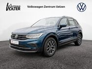 VW Tiguan, 2.0 TDI Life, Jahr 2021 - Uelzen