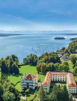 Elegante Wohnung im Schloss Possenhofen. Mit privatem Seezugang. - Pöcking