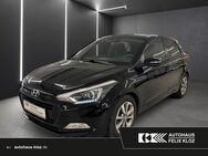 Hyundai i20, 1.0 YES Plus, Jahr 2018 - Fellbach