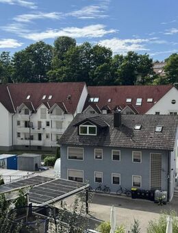 Charmante 1,5 Zimmer Wohnung (mit Balkon) in Dingolfing - Dingolfing