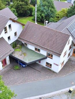 Einziehen! Aufbauen! Durchstarten! Wohn- und Gewerbekomplex mit Entwicklungspotenzial und Weitblick in Holzhausen-Externsteine Horn Bad-Meinberg - Horn-Bad Meinberg