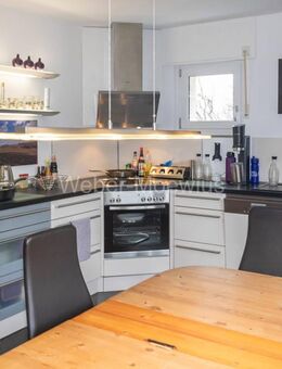 Gepflegtes 2-Familienhaus mit Einliegerwohnung, Garten, Garagen etc. - Bonn