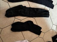 Verkaufe Socken (siehe Foto) getragen oder ungetragen, du entscheidest;) - Balingen