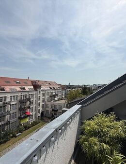 4 Zimmer Dachgeschosswohnung mit großer Terrasse - Leipzig