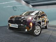 Toyota Yaris Cross, Hybrid AppleCP R, Jahr 2024 - München