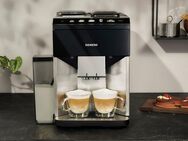 SIEMENS Kaffeevollautomat EQ500 integral TQ517D03, intuitives Farbdisplay, Doppeltassenfunktion, integrierter Milchbehälter, automatische Dampfreinigung, edelstahl