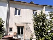 Modernisierungsbedürftiges Reihenmittelhaus in beliebter Lage in Augsburg Hochzoll-Süd - Augsburg