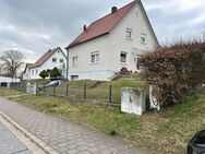 Einfamilienhaus mit Potential und großem, sonnigem Grundstück - Sengenthal
