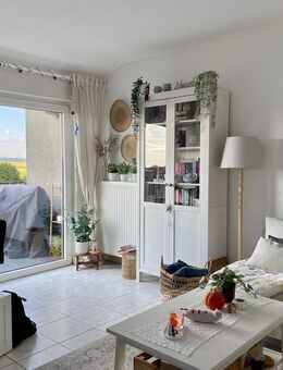 Attraktive 2-Zimmer-Wohnung mit Balkon und Garage - in gepflegtem 6-Familienhaus in Reichelsheim - Reichelsheim (Wetterau)