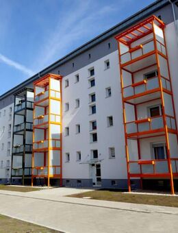 2-Raum-Wohnung mit Dusche und Balkon - Dessau-Roßlau