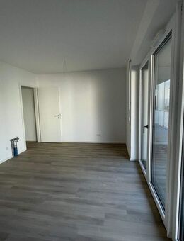 Helle 2-Zimmer-Wohnung im Neubau mit sonnigem Balkon - Bamberg