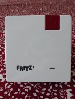 FRITZ!Repeater 600 AVM für stabile u. schnelle WLAN-Verbindungen. Heimnetzwerk wird durch Mesh-Repeating erweitert. LED-Anzeige für Status u. WLAN-Signal. Installation per Knopfdruck automatisch. Überbrückung vom Router in andere Räume. - Bad Oeynhausen