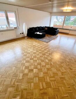TOLLE WOHNUNG! - MODERNE EBK - 2 Balkone - Hof-und Gartennutzung - Glauburg