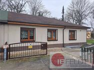 Moderne & gepflegte Doppelhaushälfte im Bungalow-Stil mit Garage, schönem Garten und Werkstatt - Brandenburg (Havel)