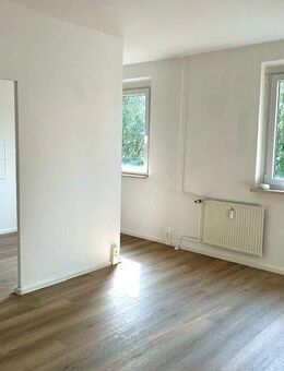 Große 5-R.-Whg - 2 Bäder - große Küche & Essbereich - Gera